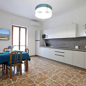 https://sofias-casita.hotelsalgherosardinia.com